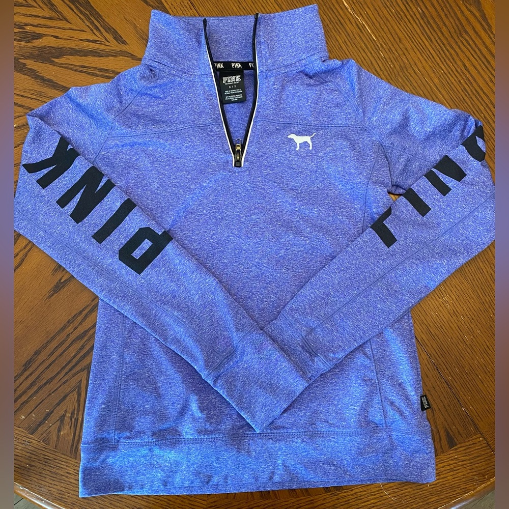 Woman’s Long Sleeve Quarter Zip